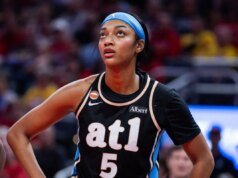 安吉爾·里斯 (Angel Reese) 被有爭議的 Call4rr 擊中後,場館內的球迷開始反對 WNBA 裁判