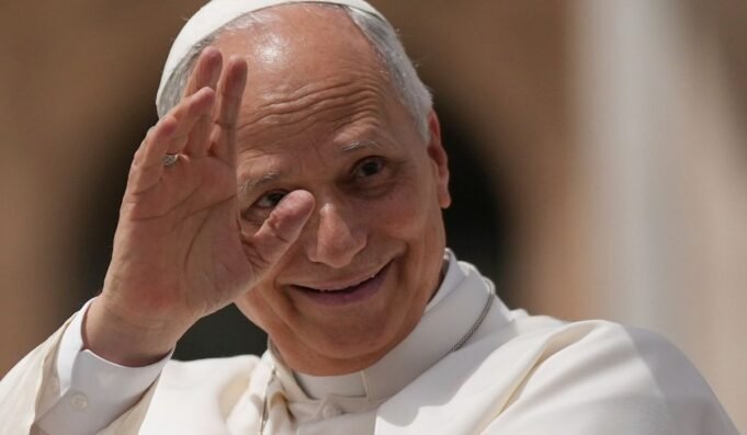 Vatican_Pope__3383_c0-87-2094-1308_s1200x700.jpg