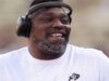 沃倫·薩普 (Warren Sapp) 是 NFL 傳奇人物,迫使他從事電視事業