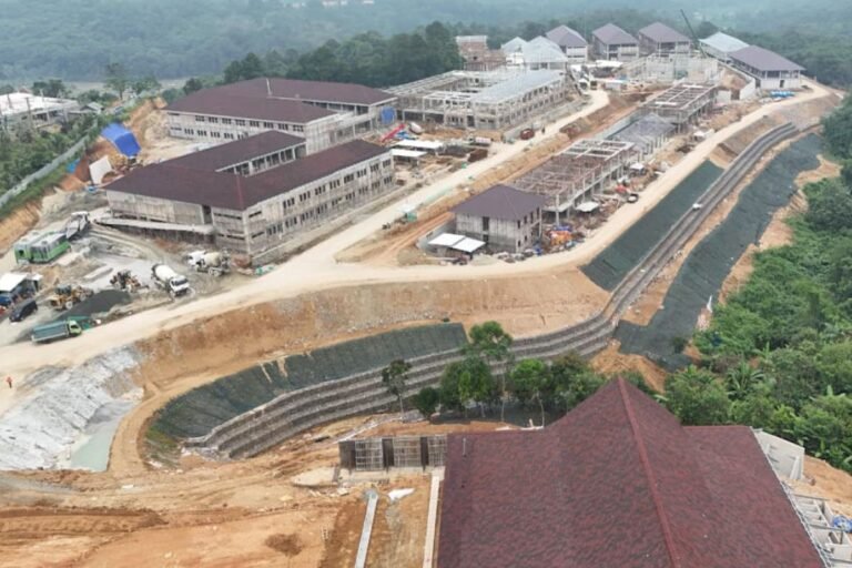 公共工程部長：茂物人民學校已準備好成為現代化教育場
