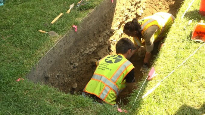 archaeologists-uncovering-artifacts-that-havent-seen-the-light-of-day-in-over-two-centuries.-.jpg