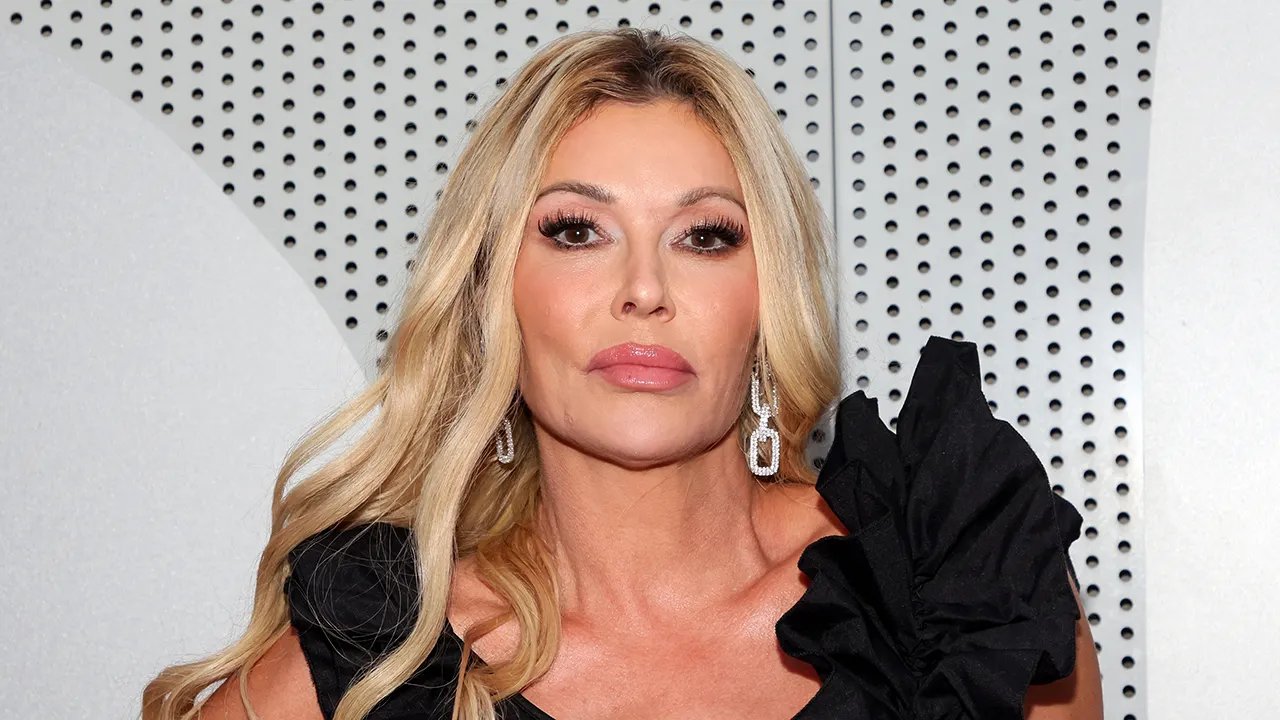 RHOBH 明星布蘭迪·格蘭維爾說醫生在她臉上發現了一個良性腫瘤。