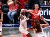 凱特琳克拉克 (Caitlin Clark) 穿著新款 Nike 簽名鞋拿下 26 分,但狂熱隊的夢想卻以 17 個昂貴的失誤而告終。