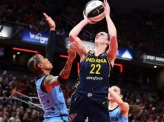凱特琳克拉克 (Caitlin Clark) 穿著泰勒絲 (Taylor Swift) 耐吉鞋拿下 32 分雙打,幫助 Fever 在加時賽中從天空隊的精彩逆轉中倖存下來。