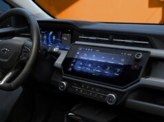該適配器為通用汽車、雪佛蘭電動車帶來了 CarPlay 和 Android Auto