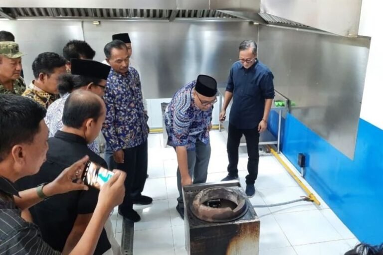 MBG 工作小組和 BUMD 在 Rembang 的 MBG 廚房試用 CNG