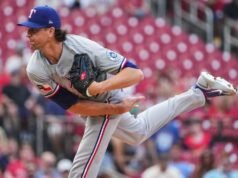 雅各布·德格羅姆 (Jacob deGrom) 帶領流浪者隊擊敗紅雀隊,取得職業生涯第 100 場勝利