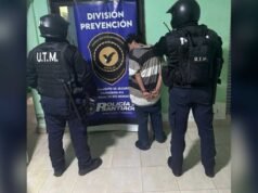 他偷了一輛摩托車,被發現將其推入市中心,並在拉斯特馬斯的一場追逐後墜毀
