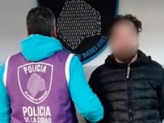 男子因使用假鑄件詐騙和濫用模特兒而被捕