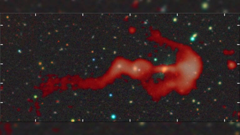 奇怪的發光「弓箭」結構可能是超音速星系碰撞產生的巨大宇宙衝擊波