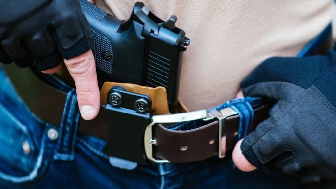 florida-man-gun-holster-fox-news-001.jpeg