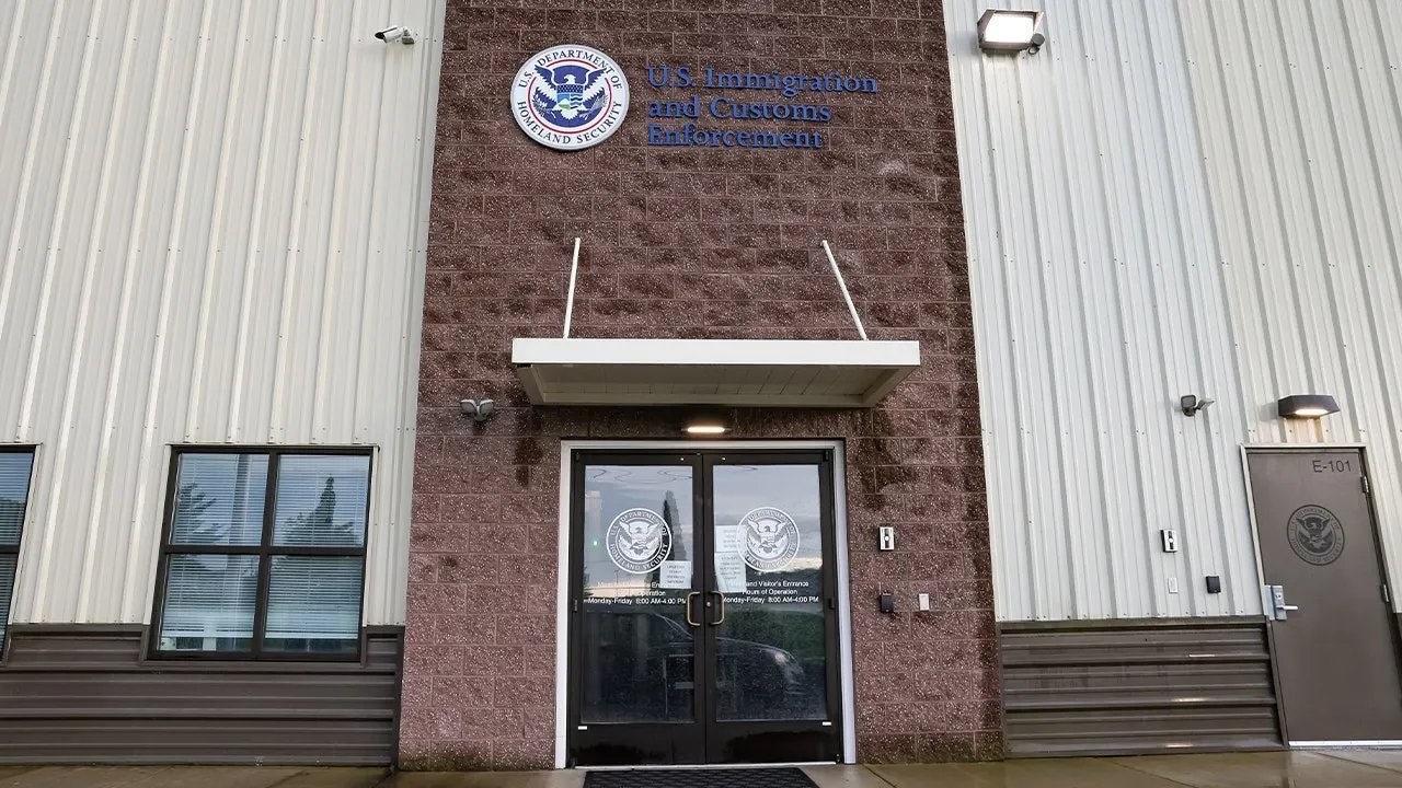 在克利夫蘭地區的 ICE 辦公室附近發現了一個爆炸裝置。