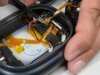 iFixit 銷毀了假冒 Apple Watch Ultra 3、AirPods Max 2 和 AirPods Pro 3