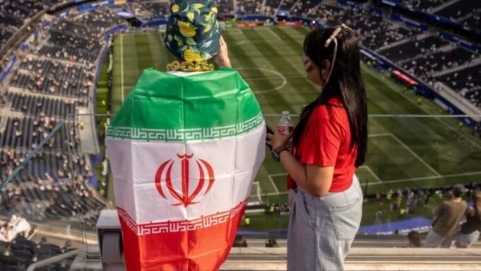 iran-y-nueva-zelanda-se-enfrentan-en-los-angeles-2261491.jpg