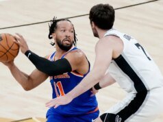 賈倫的妹妹布倫森是尼克隊的明星,紐約隊贏得 NBA 總冠軍時飽受批評