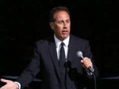 傑裡·宋飛 (Jerry Seinfeld) 告訴有影響力的人,病毒視頻中的“自由巴勒斯坦”“不存在”