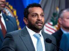 聯邦調查局 (FBI) 在明尼阿波利斯司法部通緝詐騙犯名單上首次逮捕