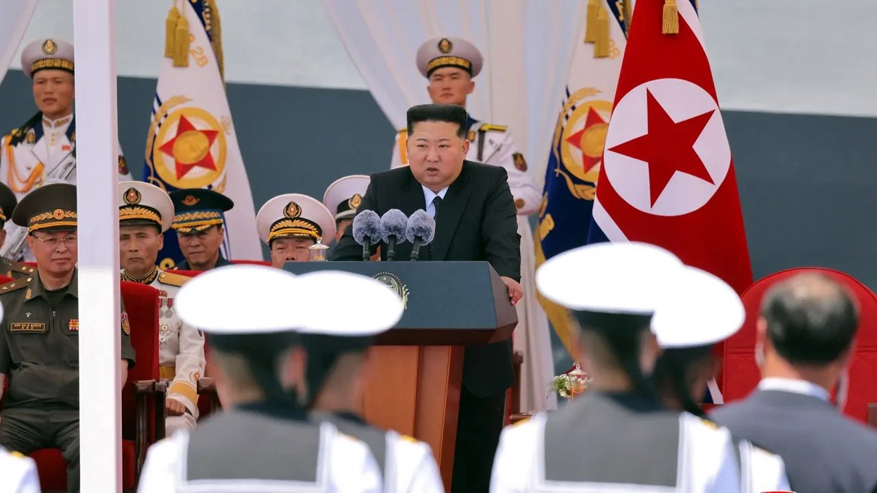 金正恩呼籲在海軍擴張計畫中每年建造2艘大型軍艦：報告