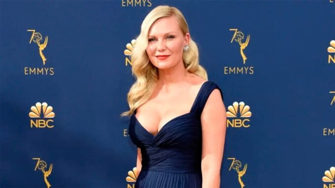 kirsten-dunst-546774-071304.jpg