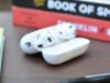 如何使用 AirPods 控制 iPhone 的相機