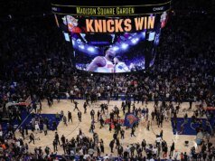 以下是聖安東尼奧球迷如何應對 NBA 總決賽第四場比賽中令人尷尬的崩潰。