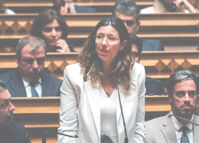 mariana-leitao.jpg