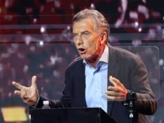 毛里西奧·馬克里 (Mauricio Macri) 在迭戈·桑蒂利 (Diego Santilli) 被任命為幕僚長後表示支持