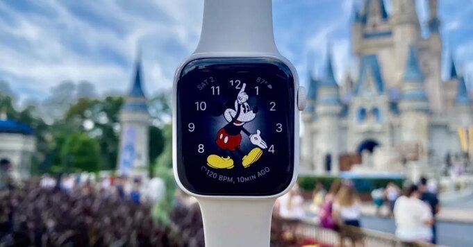mickey-watch.jpg