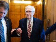 肯塔基州參議員米奇·麥康奈爾因健康問題入院治療。