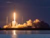 6 月 17 日早些時候,觀看 SpaceX 從佛羅裡達州直接將 3 顆大型藍鳥衛星發射到該小區