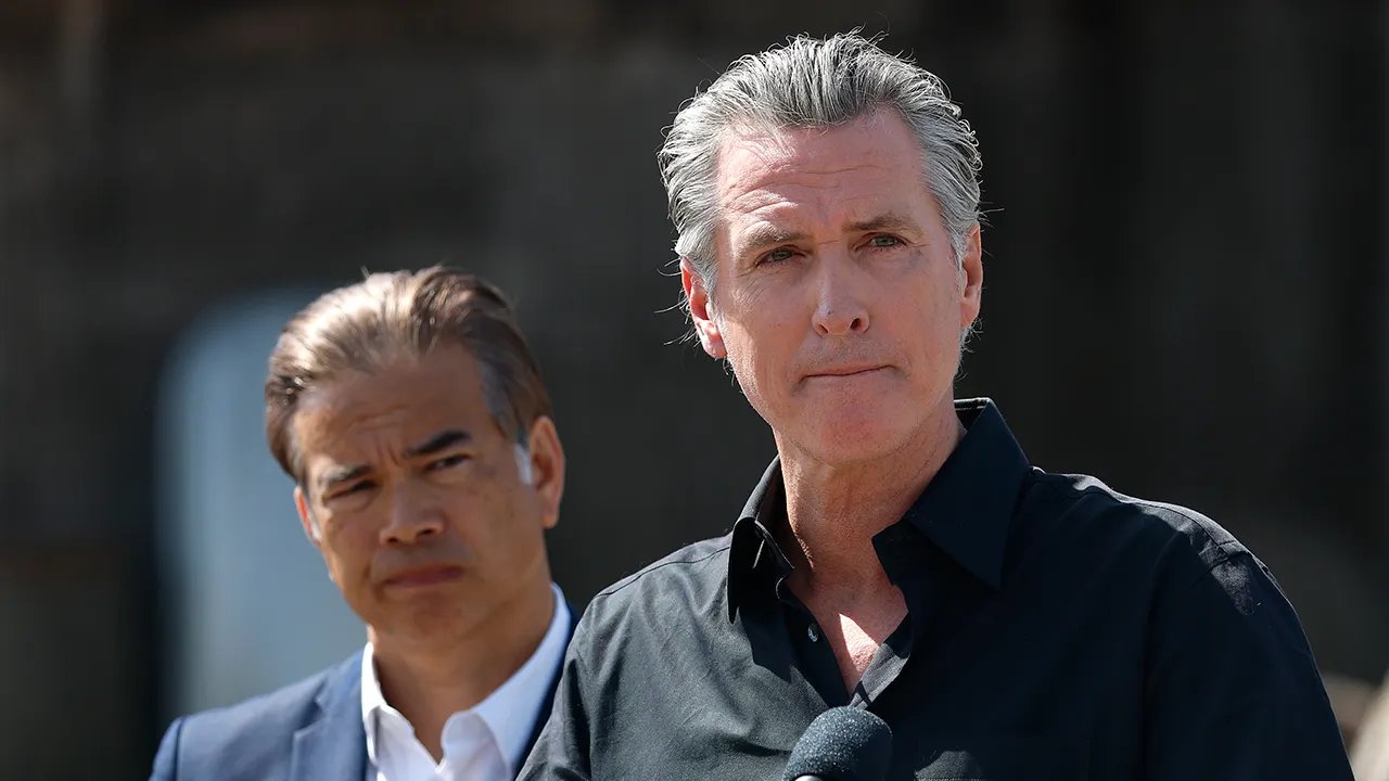 如果格洛克禁令生效，司法部威脅要起訴加州