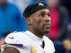NFL 偉大的派崔克彼得森對更衣室裡的政治討論表示遺憾。