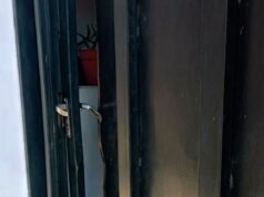 卡塔馬卡:他們突襲了錯誤的房子,一名婦女心臟病發作