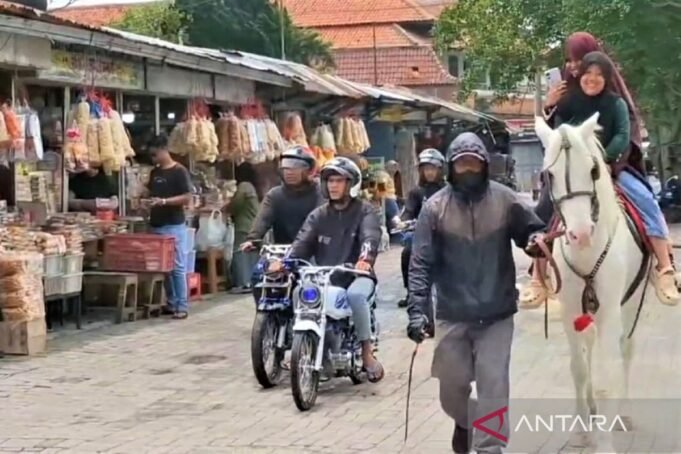sarangan-liburan.jpeg