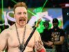 WWE 明星希莫斯分享在健身房事故中受傷後的血腥照片。