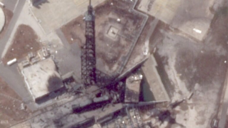 火箭爆炸，衛星攝影機放大：從太空可見藍色起源爆炸造成的傷害