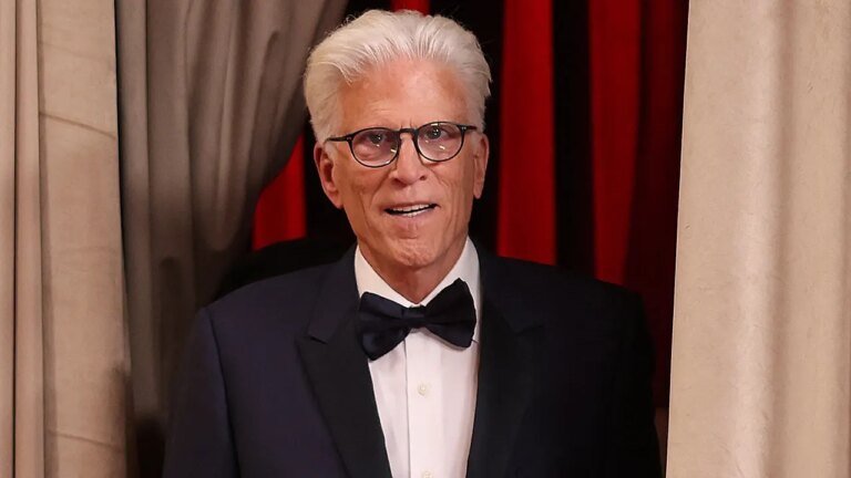 泰德丹森 (Ted Danson) 承認《Cheers》花了兩年時間才取得了性感象徵的地位