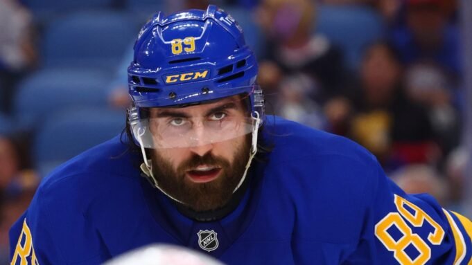 tuch.jpg