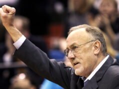 贏得超過 1000 場比賽併兩次進入 NBA 總決賽的名人堂教練里克·阿德爾曼去世,享年 79 歲