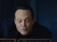 《Madden 27》預告片顯示文斯沃恩 (Vince Vaughn) 飾演熊隊總經理,並最終取代凱萊布威廉斯 (Caleb Williams) 擔任 QB