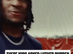 觀看:熊隊 WR Luther Burden 透過與 Caleb Williams 進行 FaceTime 通話,讓營員興奮不已