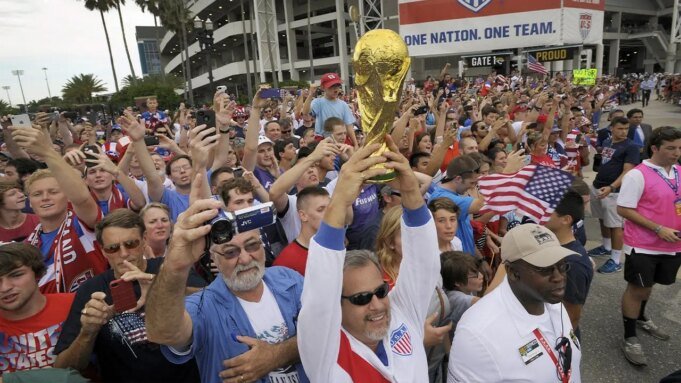 us-soccer-fans.jpeg