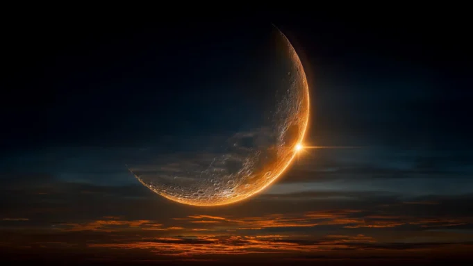 venus-disappears-behind-moon.webp