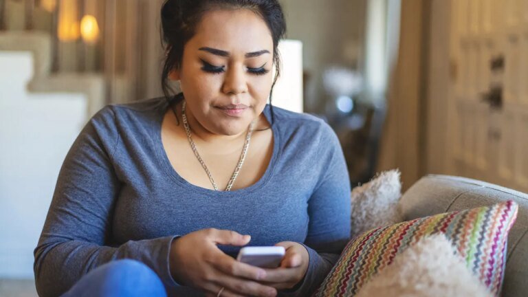 出於安全風險，微軟為個人帳戶設定了簡訊登入代碼。
