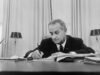 林登·約翰遜 (Lyndon B. Johnson) 的牙刷向我們展示了當今的公共衛生